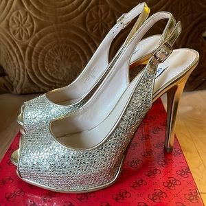 Guess Huela2 Slingback Peep toe heels, hold, women’s size 7. Worn once.